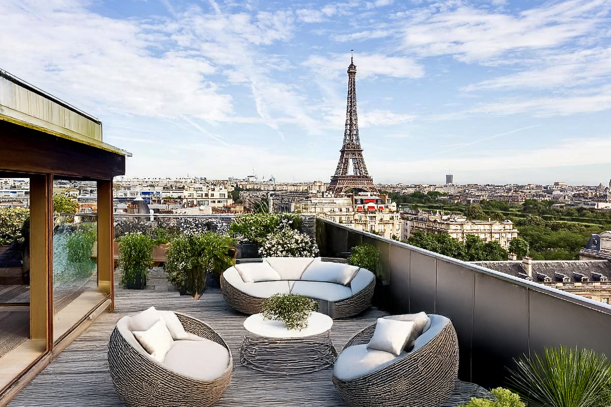 Paris (75008)